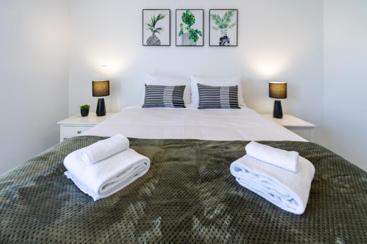 A Road Away From Hagley Park 2 Bed 2 Bath Apartamento