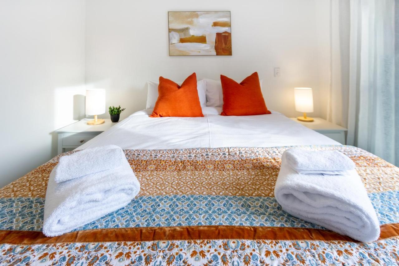 A Road Away From Hagley Park 2 Bed 2 Bath Apartamento *