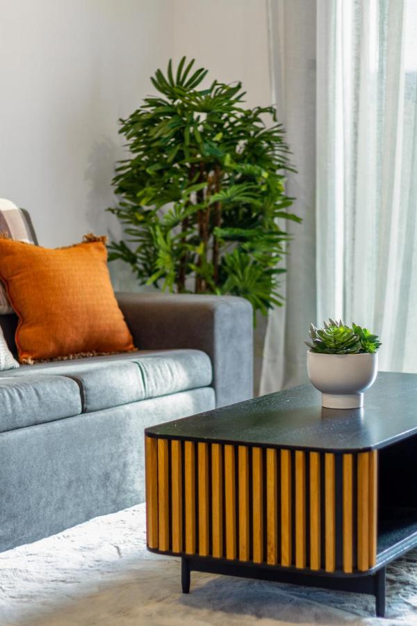 Apartamento A Road Away From Hagley Park 2 Bed 2 Bath *