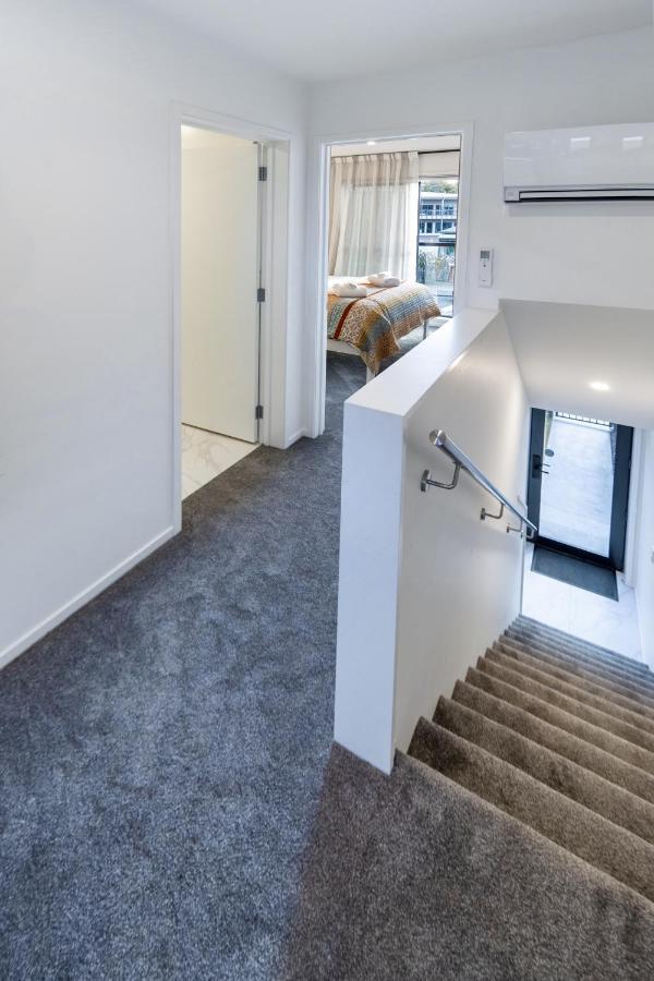 Apartamento A Road Away From Hagley Park 2 Bed 2 Bath