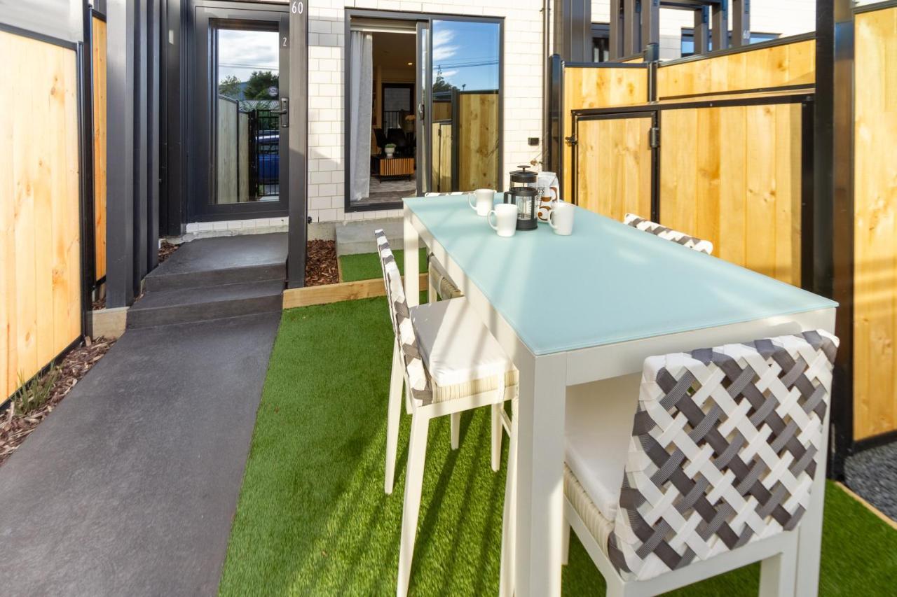 A Road Away From Hagley Park 2 Bed 2 Bath